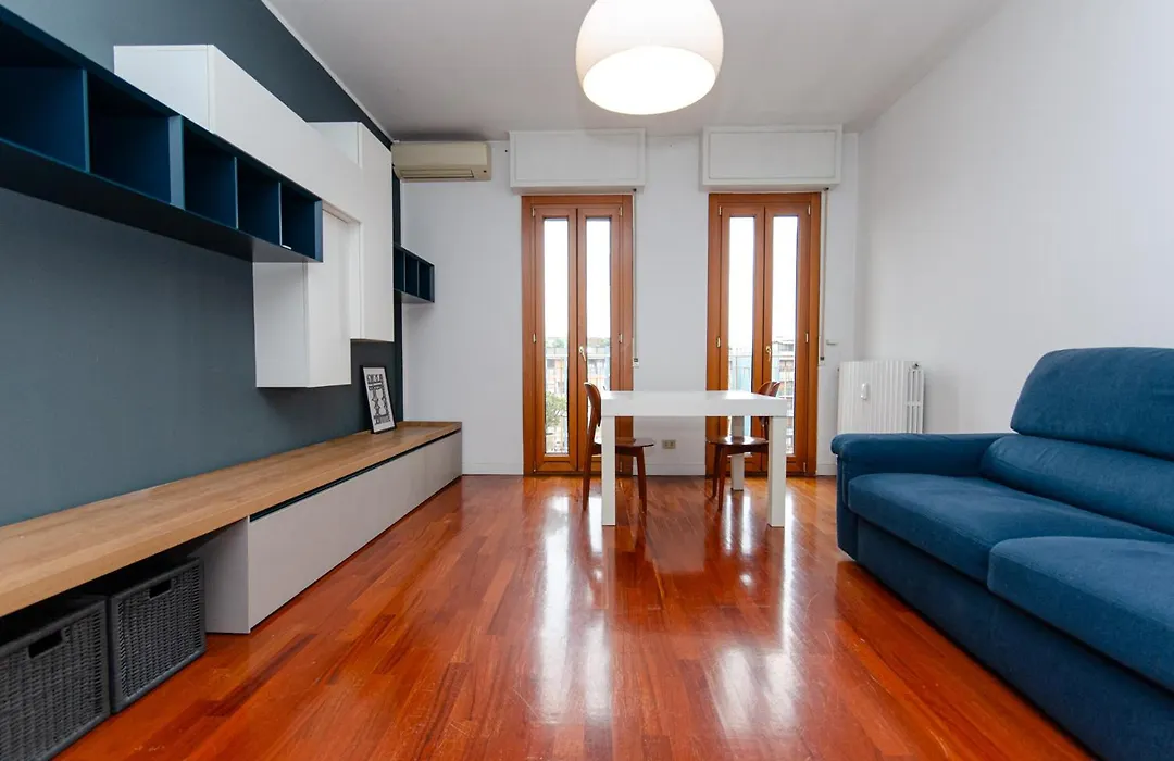 Tito Flat-1